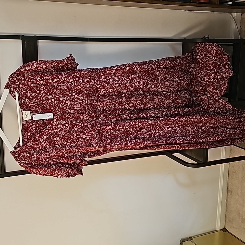 Hayden LA Floral V-neck Button Up Dress